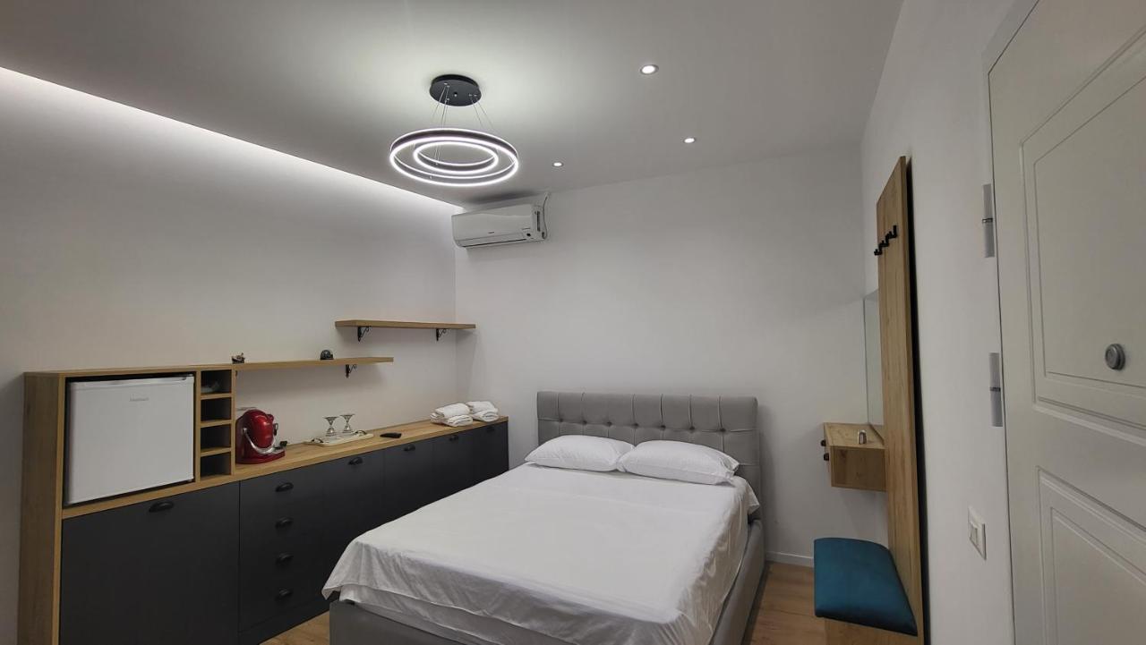 Karanxha'S Room Tiranë Eksteriør bilde